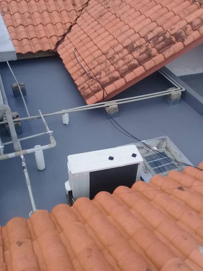 Impian Height · Roof waterproofing · Overview of the grey-coated roof area.