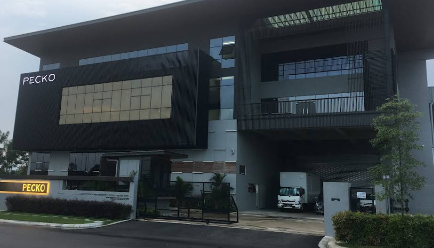 PECKO exterior · Senai I-Park SAC · Factory and office renovation